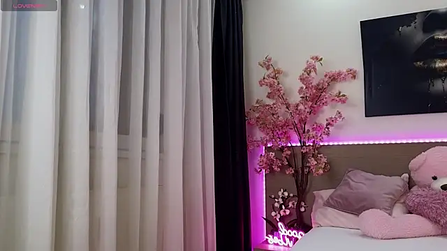 anexblondie online show from 12.15.25