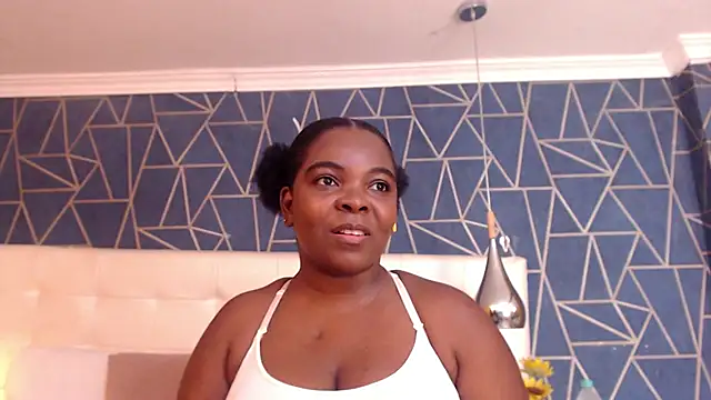 EvaaTayson online show from 10.11.25