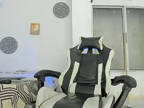 Jax Maliq online show from 09.23.25