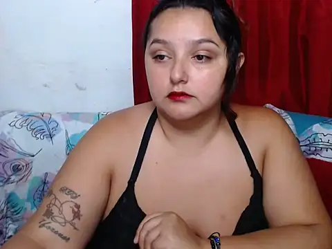 KeilyHall online show from 12.21.25