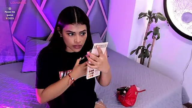 Miaa Rosse online show from 11.15.25