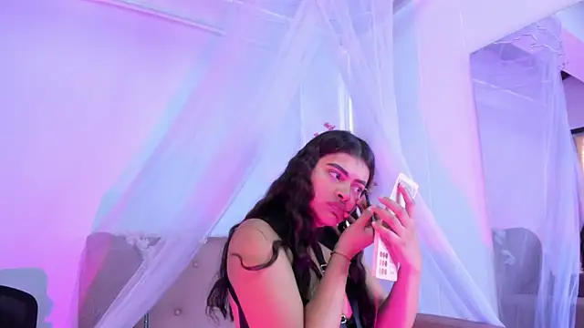 Miaa Rosse online show from 12.14.25