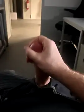 Snapshot of stunning_stallion chatting on 02.13.26 stunning stallion online show from 02.13.26