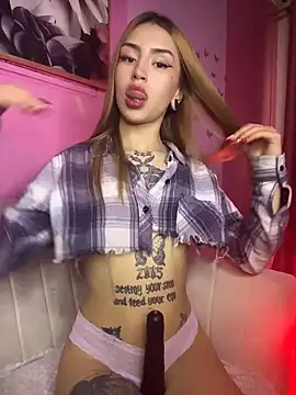 PrettyAshley  online show from 12.02.25