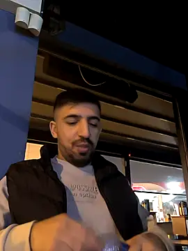 Snapshot of ahmet4090 chatting on 11.06.25 ahmet4090 online show from 11.06.25