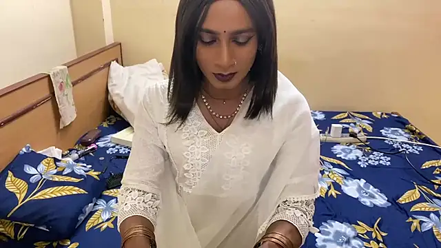 Snapshot of LuvLayla chatting on 03.17.26 LuvLayla online show from 03.17.26