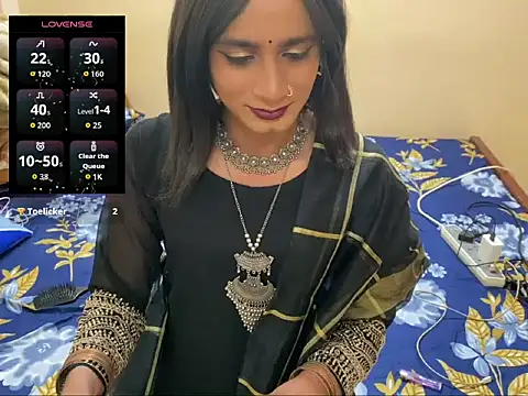 Snapshot of LuvLayla chatting on 04.09.26 LuvLayla online show from 04.09.26