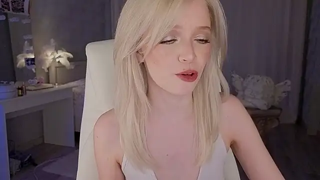 I am joss online show from 04.14.26