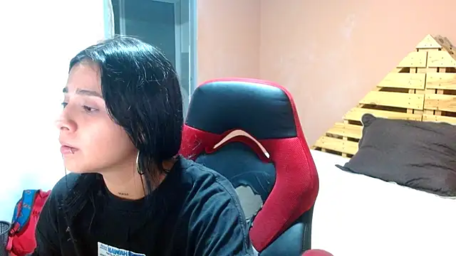 Snapshot of gracewoe chatting on 10.07.25 gracewoe online show from 10.07.25