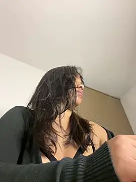 P A U L I N A  online show from 04.24.26