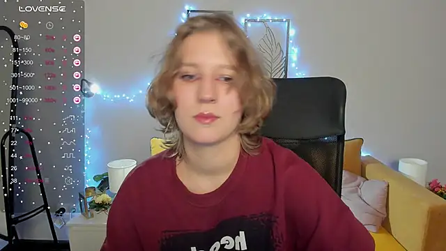 Hailey Foxy online show from 09.29.25