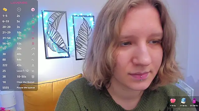 Hailey Foxy online show from 12.21.25