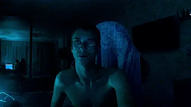 glasses cat online show from 07.24.26