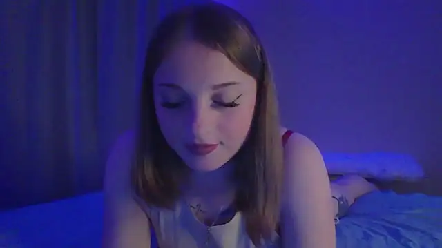 Snapshot of Star_Girlish chatting on 10.06.25 Star Girlish online show from 10.06.25