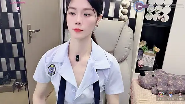 Snapshot of Yueyue-MM chatting on 06.11.26 Yueyue-MM online show from 06.11.26