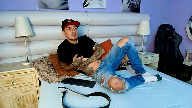 Snapshot of Dante_Flamee chatting on 02.09.26 Dante Flamee online show from 02.09.26