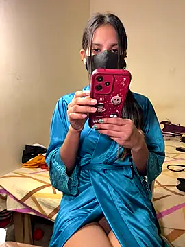 Hoty-Poonam online show from 10.09.25