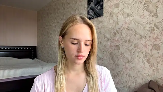 ElisabetLorney online show from 09.12.25