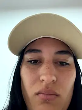 Scarlett 12 online show from 09.17.25