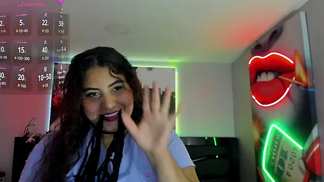 Snapshot of Sara_Bdsm_ chatting on 05.16.26 Sara Bdsm online show from 05.16.26