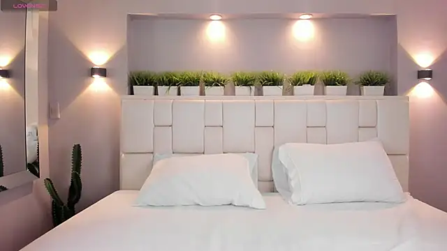 Snapshot of LunnaBlake chatting on 02.04.26 LunnaBlake online show from 02.04.26