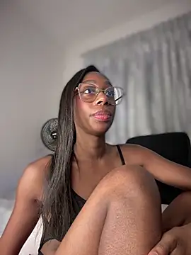 AmyRoss 1 online show from 10.27.25