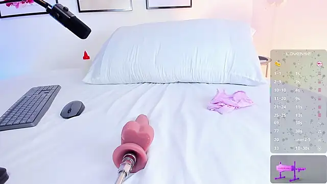 Snapshot of little_ivonne chatting on 01.15.26 little ivonne online show from 01.15.26