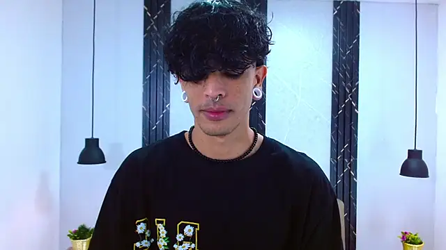 Snapshot of Franvill_Trato chatting on 09.27.25 Franvill Trato online show from 09.27.25