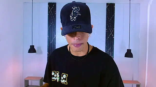 Snapshot of Franvill_Trato chatting on 10.03.25 Franvill Trato online show from 10.03.25