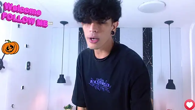 Snapshot of Franvill_Trato chatting on 10.09.25 Franvill Trato online show from 10.09.25