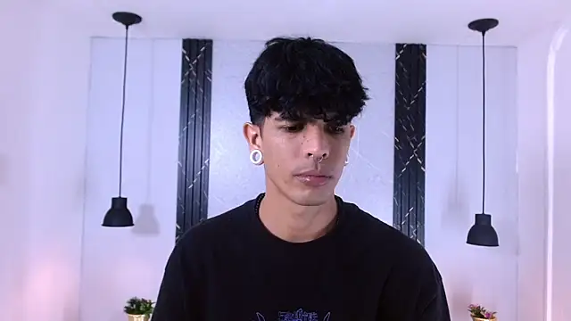 Snapshot of Franvill_Trato chatting on 10.23.25 Franvill Trato online show from 10.23.25