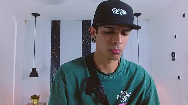 Snapshot of Franvill_Trato chatting on 11.12.25 Franvill Trato online show from 11.12.25