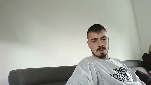 Snapshot of jaycoy22 chatting on 09.15.25 jaycoy22 online show from 09.15.25