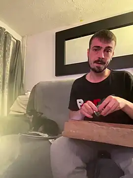 Snapshot of jaycoy22 chatting on 10.04.25 jaycoy22 online show from 10.04.25