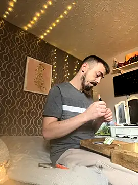 Snapshot of jaycoy22 chatting on 11.01.25 jaycoy22 online show from 11.01.25