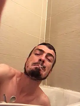 Snapshot of jaycoy22 chatting on 12.23.25 jaycoy22 online show from 12.23.25