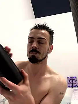 Snapshot of jaycoy22 chatting on 02.15.26 jaycoy22 online show from 02.15.26