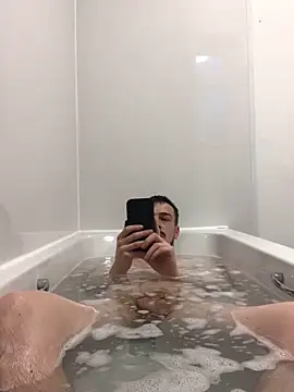 Snapshot of jaycoy22 chatting on 02.18.26 jaycoy22 online show from 02.18.26