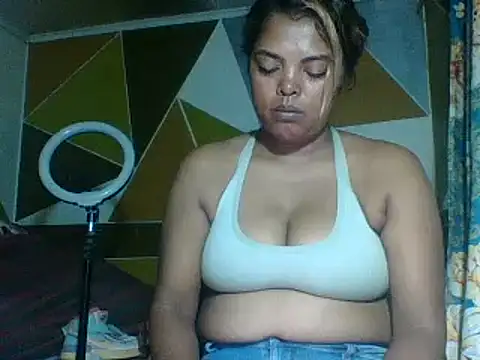 Snapshot of SEXY_METISE chatting on 02.19.25 SEXY METISE online show from 02.19.25
