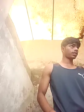 monster 33 online show from 02.10.26