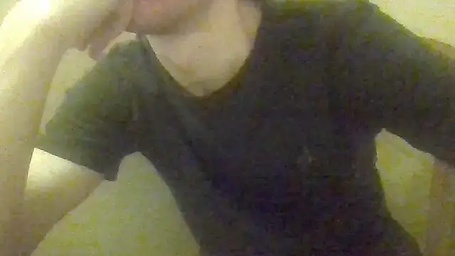 Snapshot of your_boy_toy18 chatting on 09.09.25 your boy toy18 online show from 09.09.25