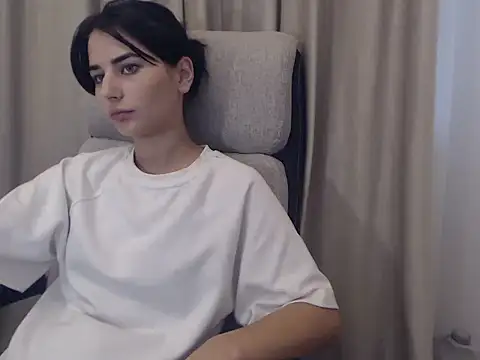 Snapshot of Hot_Bruny chatting on 10.10.25 Hot Bruny online show from 10.10.25