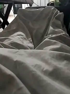 Snapshot of hdz3012 chatting on 10.15.25 hdz3012 online show from 10.15.25