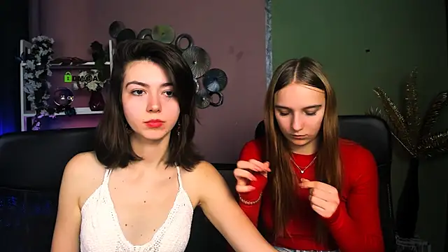 keylas moan online show from 11.25.25