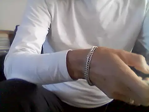 Snapshot of slaveman4you chatting on 11.05.25 slaveman4you online show from 11.05.25