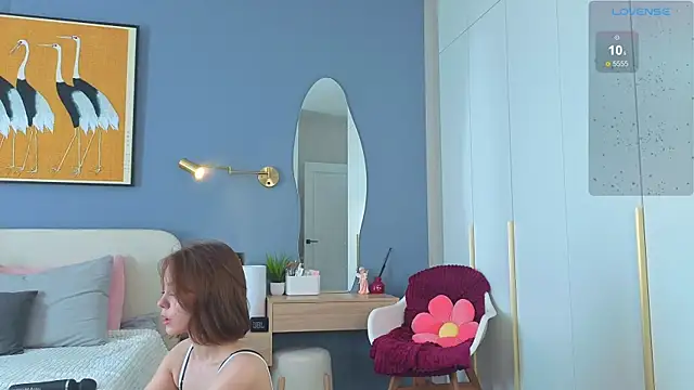 Snapshot of charlottacardi chatting on 04.29.26 charlottacardi online show from 04.29.26