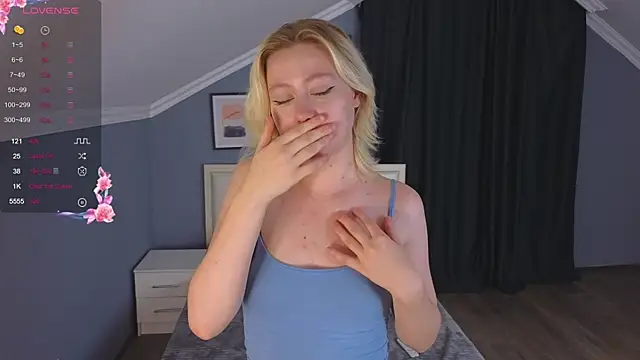 Violet Willis online show from 10.03.25