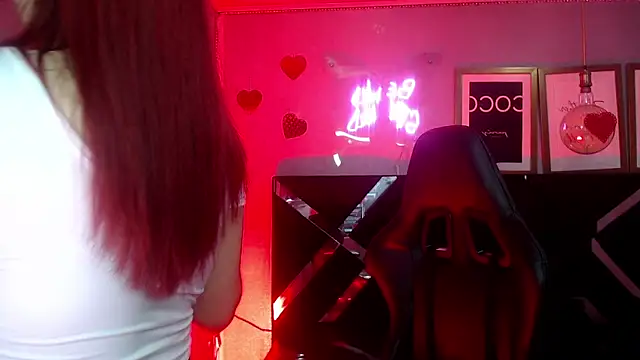 Red Bunny v online show from 05.28.26