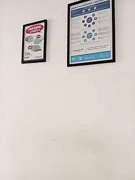 Snapshot of Lushakuiron1 chatting on 11.28.25 Lushakuiron1 online show from 11.28.25