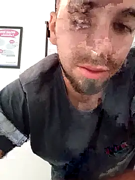 Lushakuiron1 online show from 12.17.25